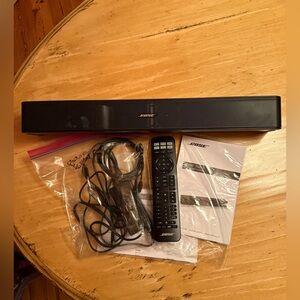 Bose Solo 5 TV Soundbar System Black with Accesories